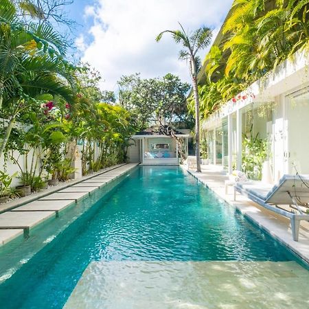 Villa Puro Blanco Kuta  Luaran gambar