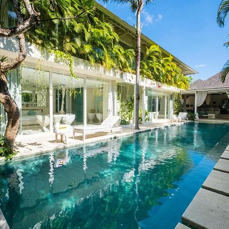 Villa Puro Blanco Kuta  Luaran gambar