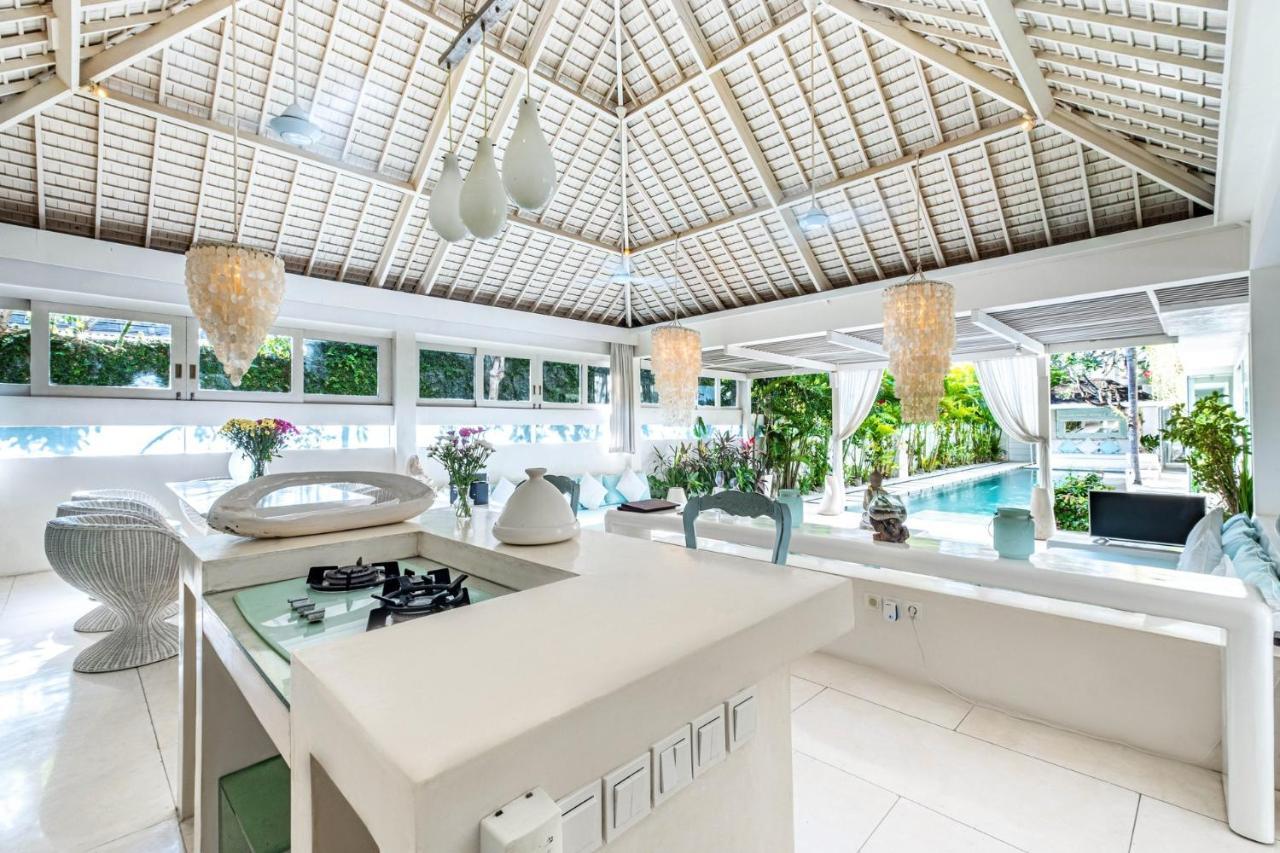 Villa Puro Blanco Kuta  Luaran gambar